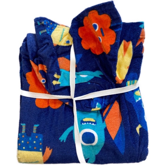 3/$15 ☘️ Indigo Kids Poncho Towel- Monster - Picture 3 of 3